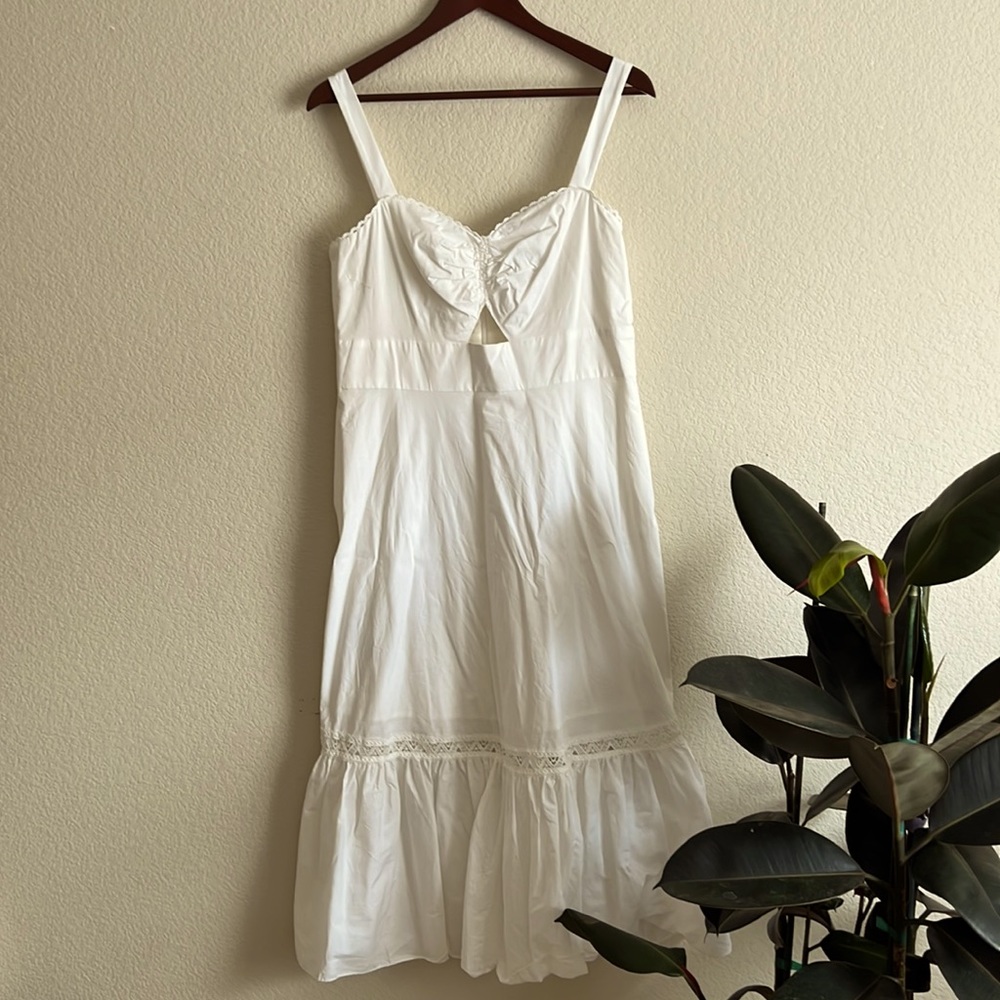Lace Sleeveless Dress